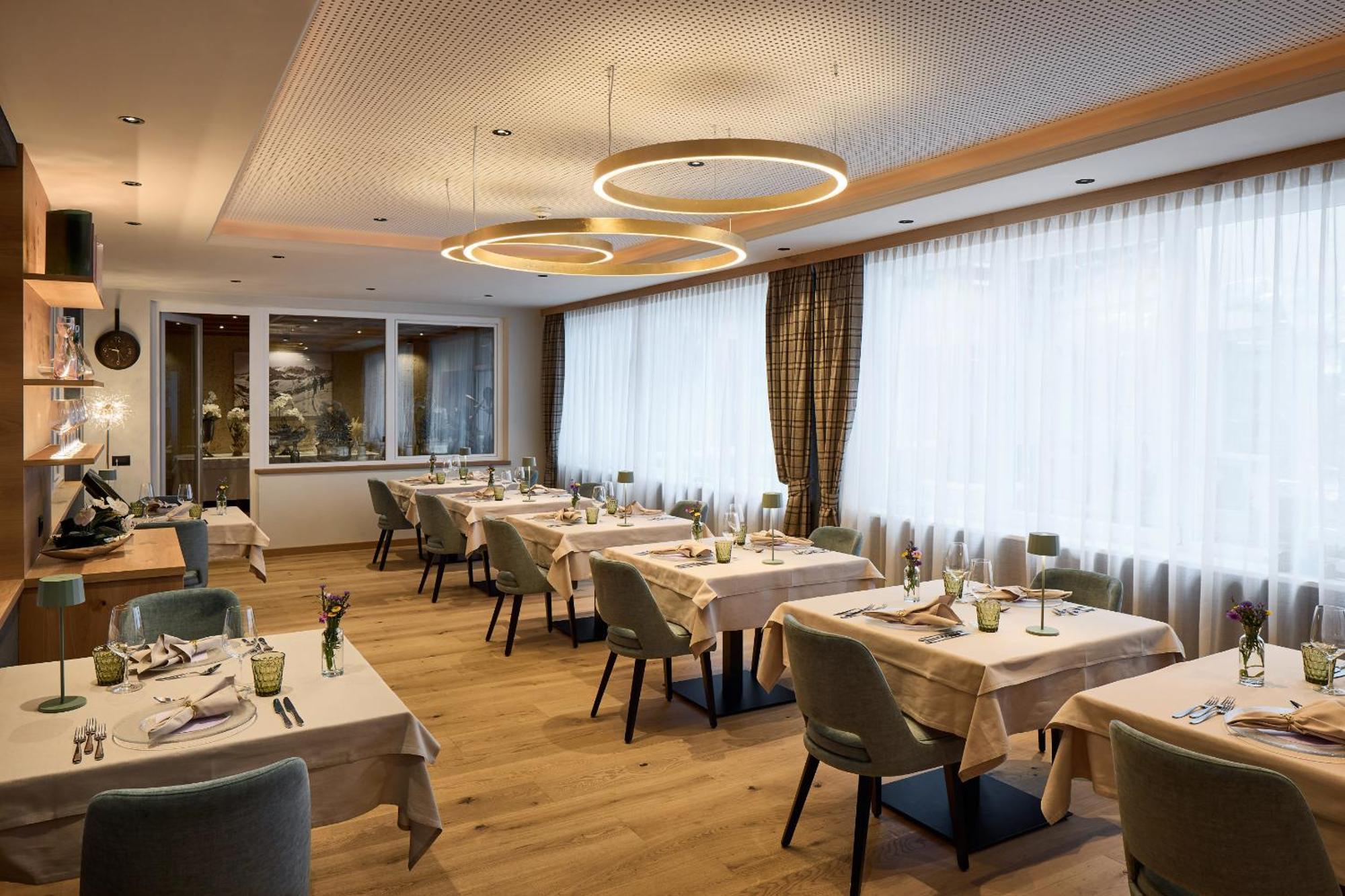 Dolomites Wellness Hotel Savoy Ла-Вілла Екстер'єр фото