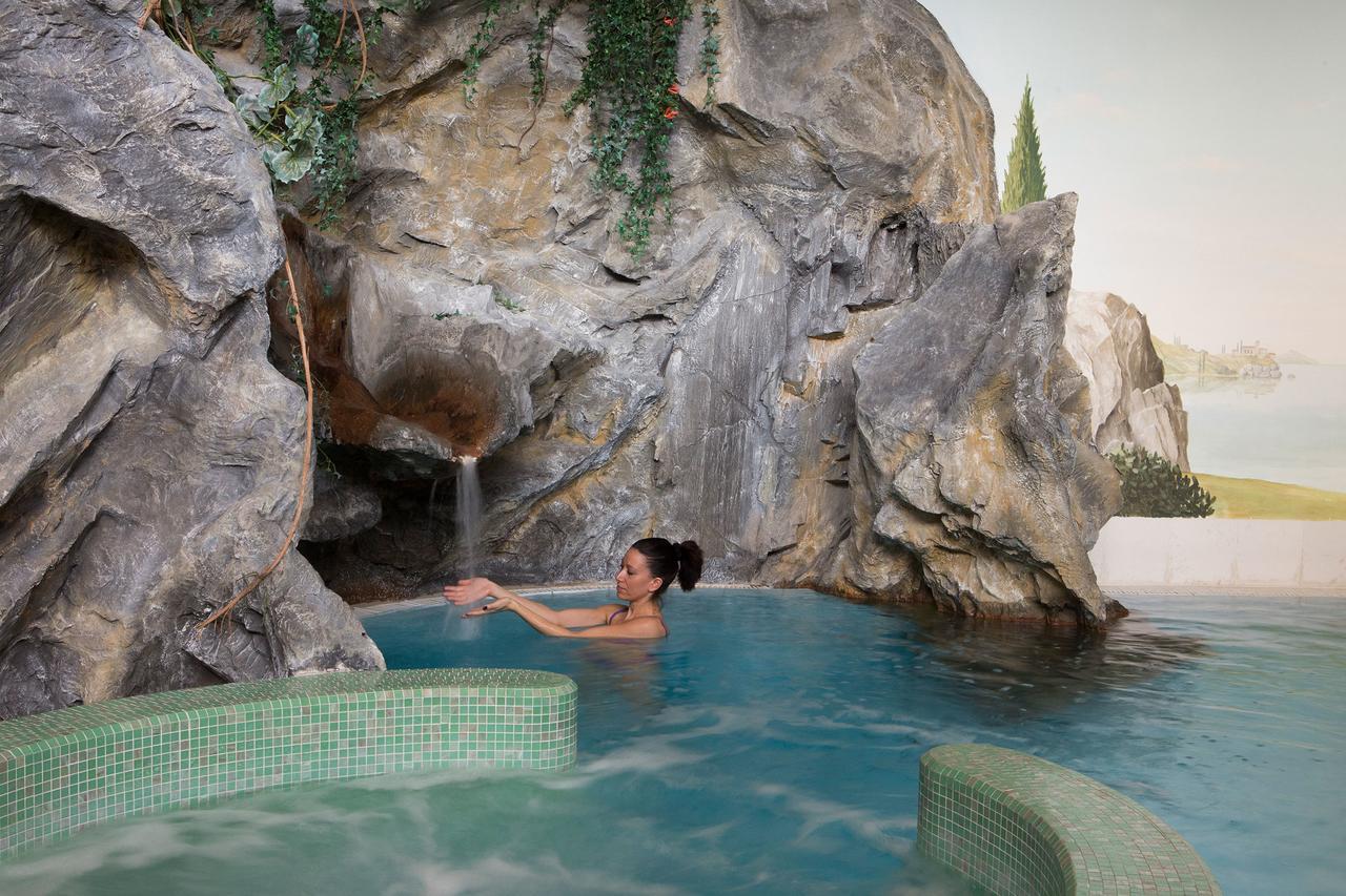 Dolomites Wellness Hotel Savoy Ла-Вілла Екстер'єр фото